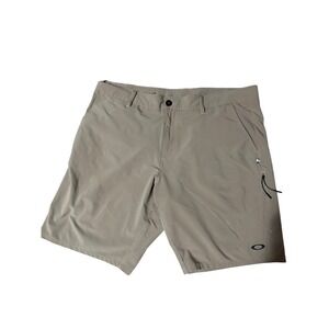 Oakley Mens Regular Fit Performance Shorts Khaki Tan Size 38 RN96548 CA35460
